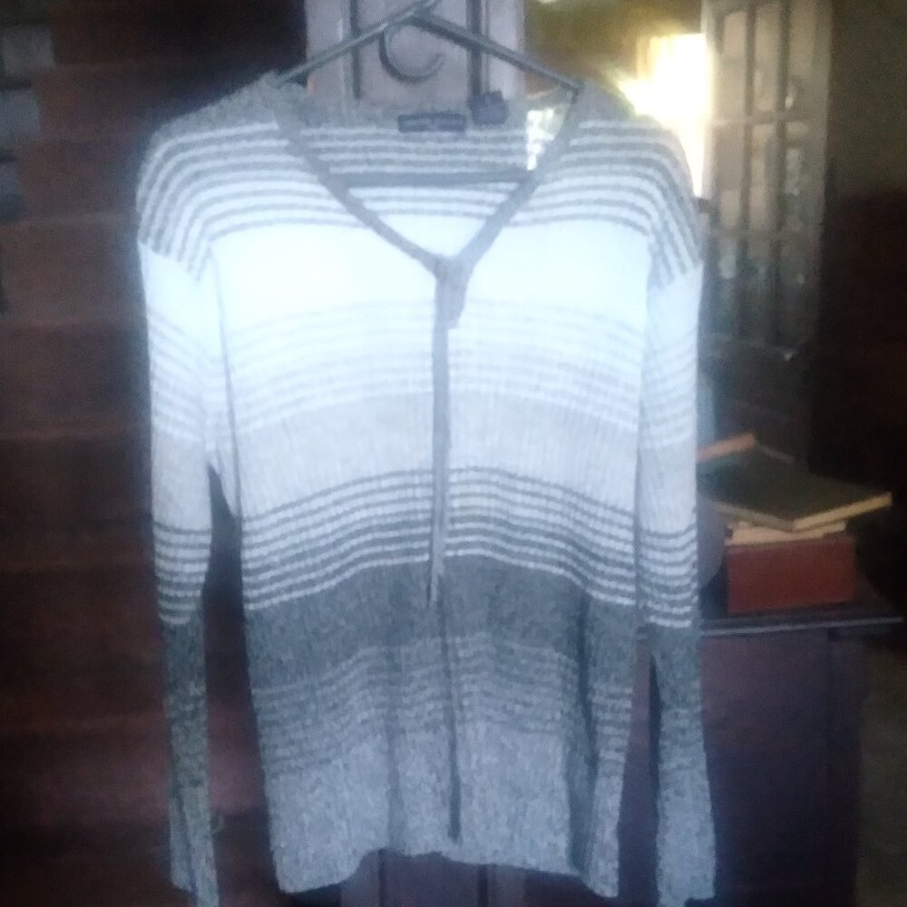 Woman's Sweater Top